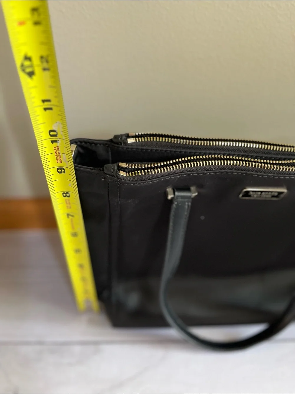 Kate Spade New York black Dawn classic durable nylon shoulder handbag purse.